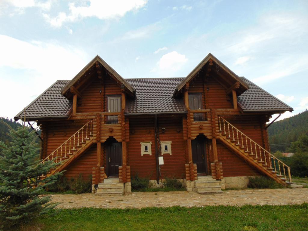Leoslav Apartments Tatariv Exterior foto